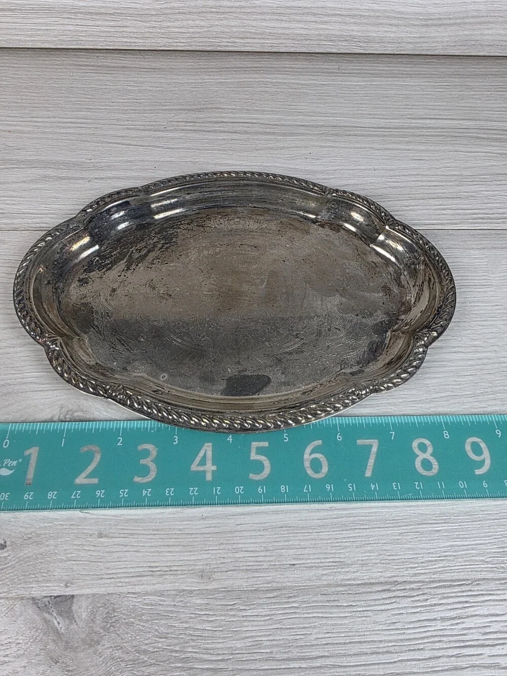 DAVCO SILVER Silverplate Oval Tray w Scalloped Edge and Rope Border SU12